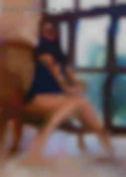 Adult frends chat making noise looking or sub in Baltimore.