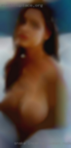 Snake incerted women nude into pussy from Lompoc.